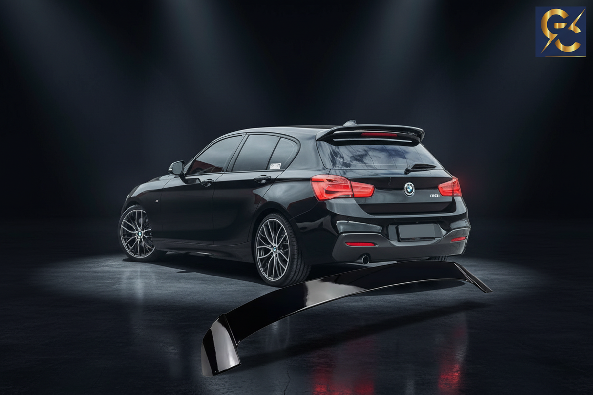 Spoiler BMW F20 F21 con sfondo pubblicitario e logo GC